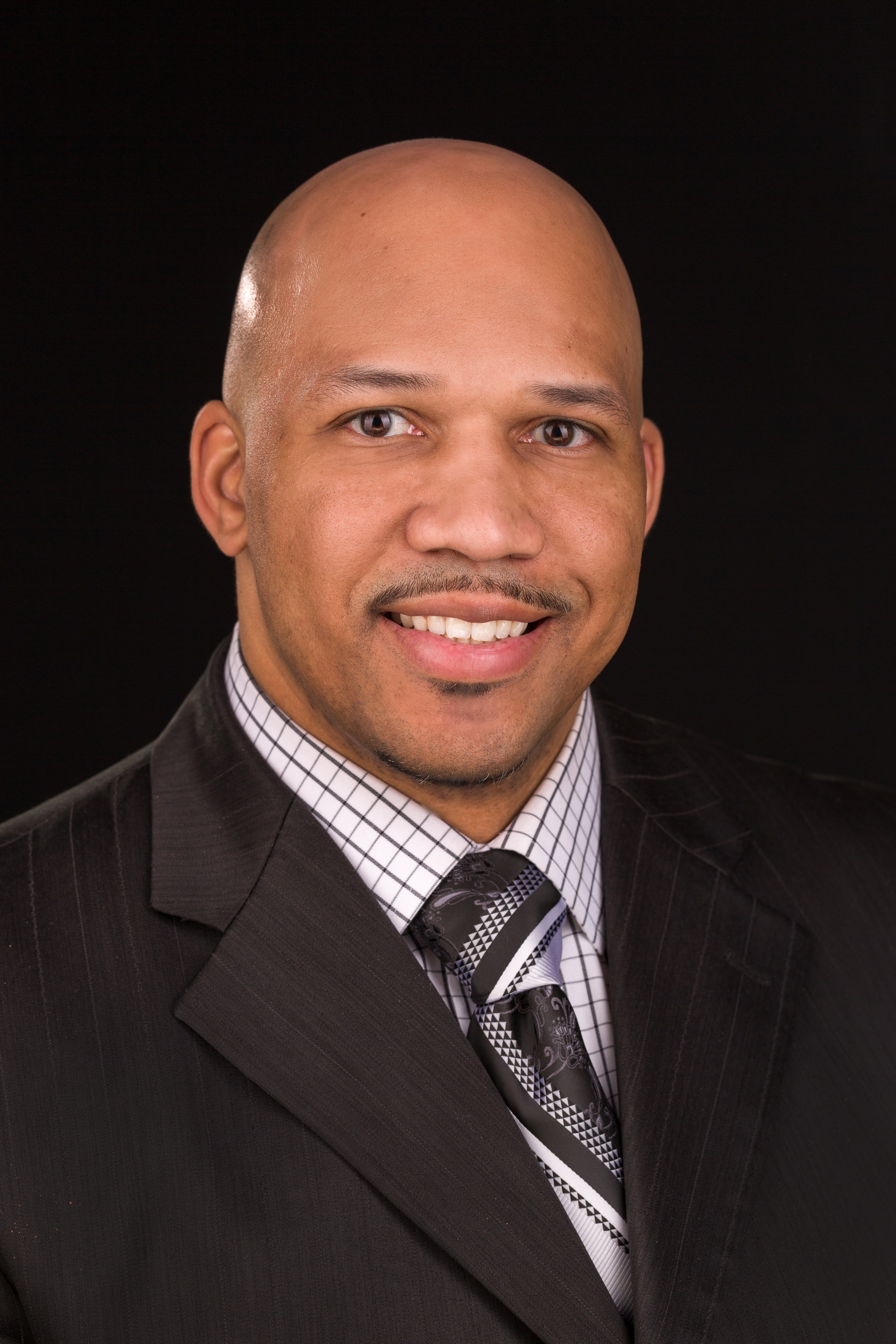 Rev. Dr. Jonathan Z. Queen